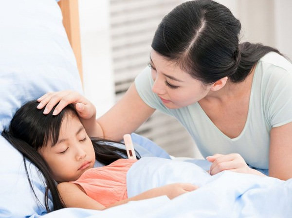 Trên giấy con ốm mẹ nghỉ, bắt buột phải có số BHYT của con không ?